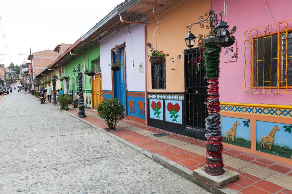 Casa Galeria Guatape Villa ภายนอก รูปภาพ